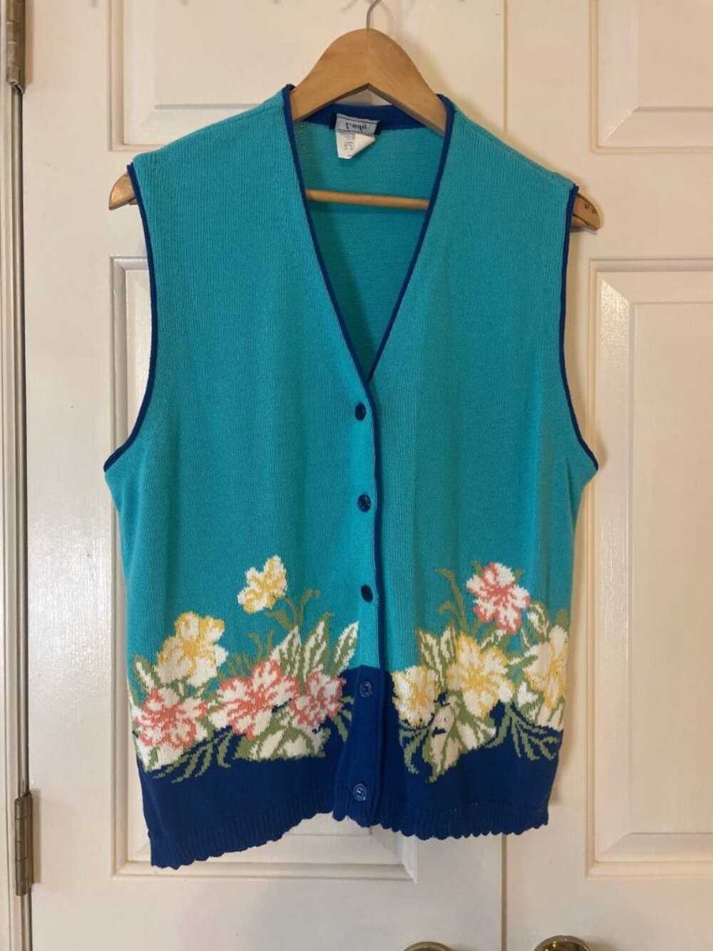 VTG Southern Lady M Floral Sweater Vest Knit coastal grandmacore embroidered